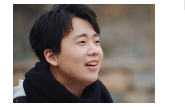 蹭过的饭还是要还的!郭麒麟配合村长张翰做任务,后采反应太懂事