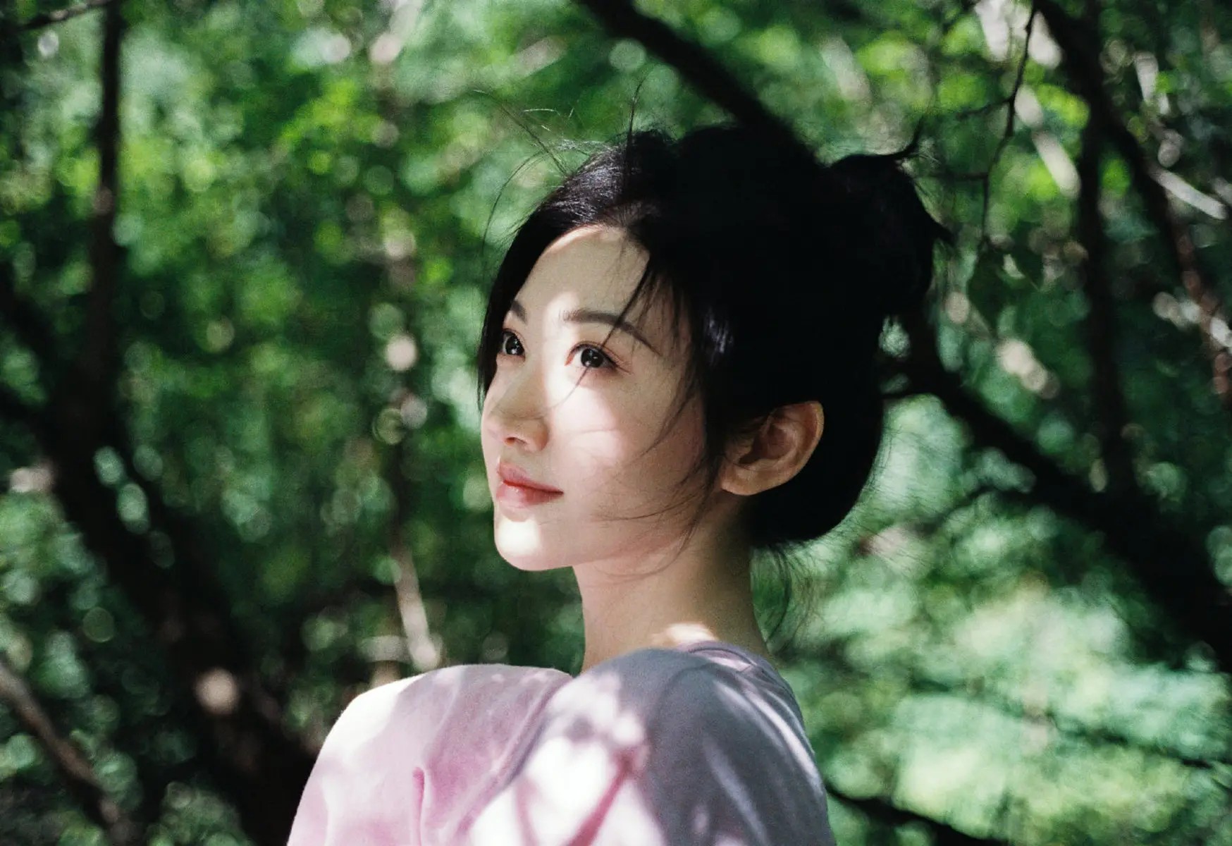 恭喜！香港知名女星 60 岁前迎来新恋情，宣布只谈恋爱不结婚