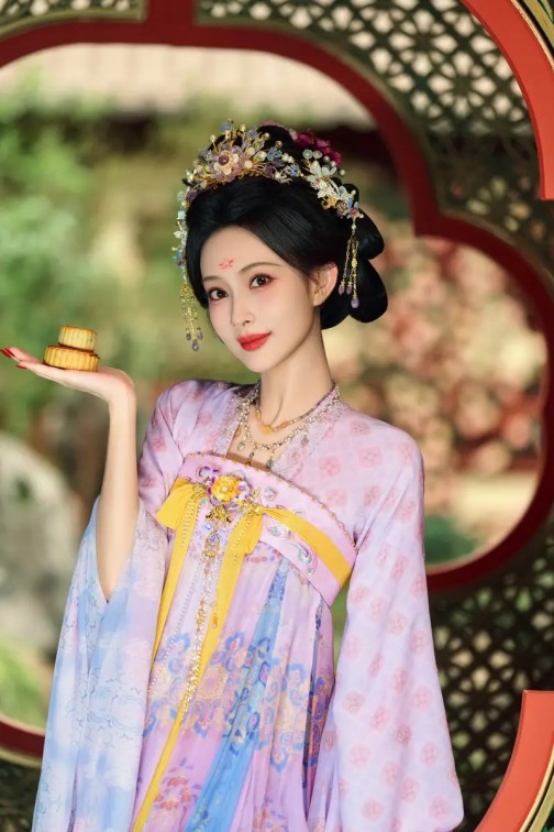 PORTRAITS D’AMI AMI PARIS 2025秋冬系列广告大片