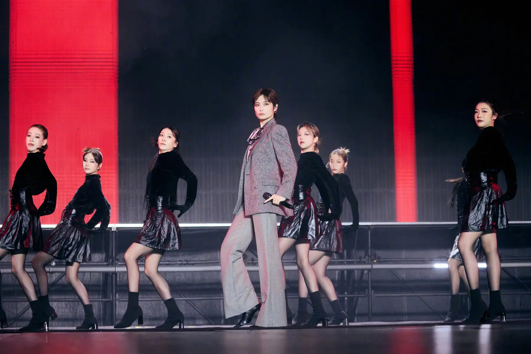 马良营业，美人依旧：玛丽昂·歌迪亚的优雅风采