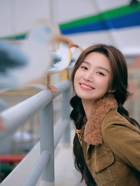 这一夜，闫妮和高圆圆状态让人堪忧，被“全裹”陈梦比了下去